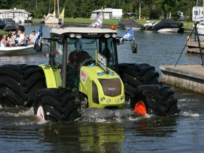 Claas na vodi