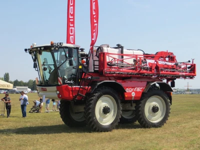Samohodna prskalica: Agrifac Condor