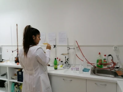 Primjer Marije Josić: Samozaposlila se u vlastitom laboratoriju za analizu grožđa, mošta i vina!