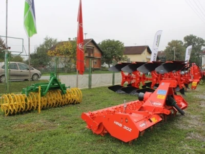 Kuhn HRB 302