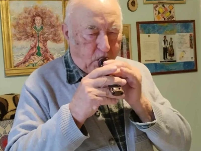 Anđelko Brna i tradicijsko glazbalo mih