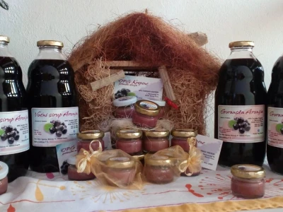 Aronija Krepenc
