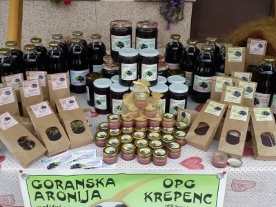 Aronija Krepenc