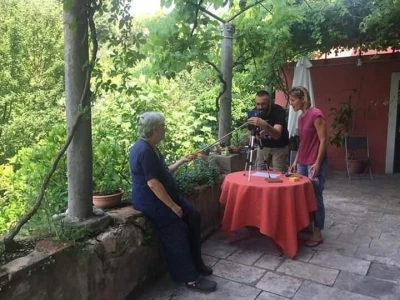 Bend - Opičena poljoprivredna glazba