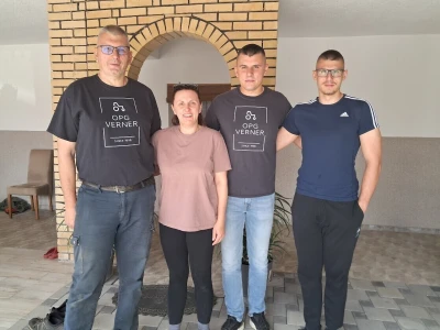 Berba eko kamilice na OPG-u Verner Bruno