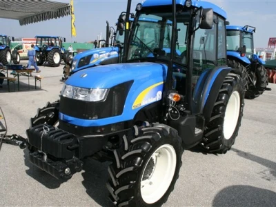 New Holland traktori