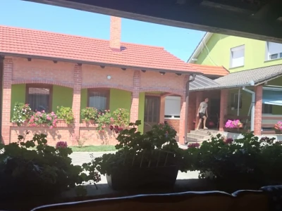 Najljepše je kod kuće
