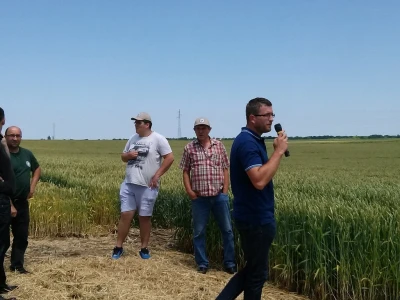 Dipl. ing. Marko Maričević (s mikorofonom u ruci)