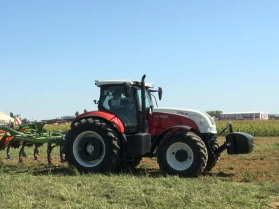 Traktor Steyr CVT 6185 i gruber Cenius 3003 Special