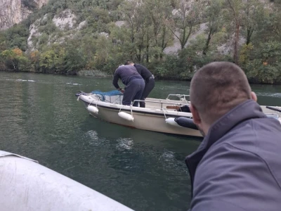 Čišćenje rijeke Cetine od vrša