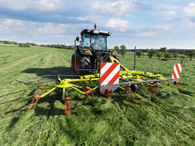 Claas zelena linija