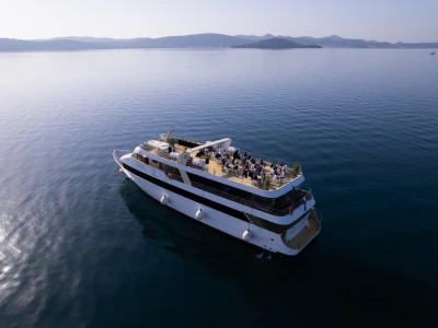 Cromaris