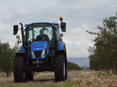Novi traktor
