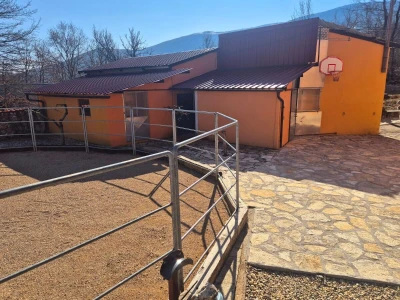 Destilerija i sušara u Gornjim Maovicama