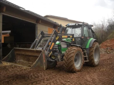 Traktor Deutz-Fahr Agrotron M