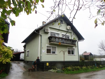Obiteljska kuća