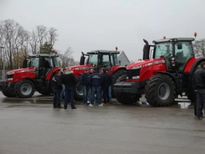 Traktori Massey Ferguson