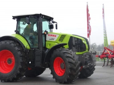 Claas Axion 850