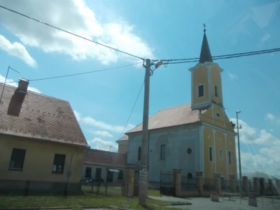 Oprisavci na poljima