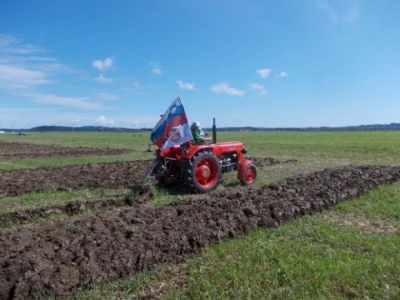 natjecanje orača u Sloveniji