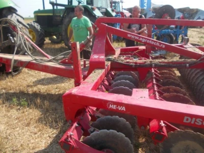 Tanjurača disc roller