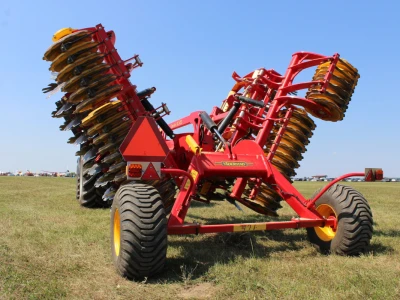 Farmshow 2016 - prezentacije strojeva u radu