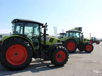 Claas traktori
