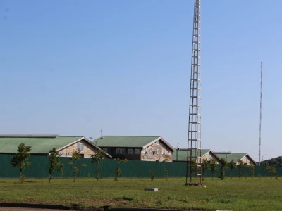 Farma Rosta, Rusija