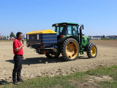 Rasipač Bogballe L2W 2050 Litara