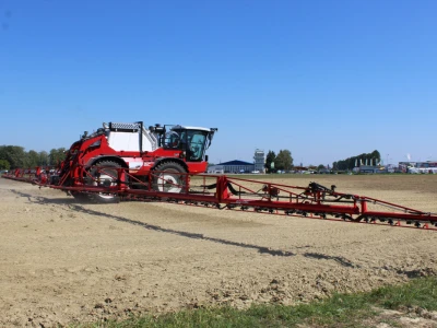 Samohodna prskalica Agrifac 4000/ 24