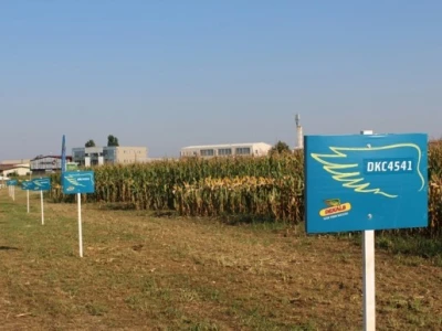 Dekalb na FarmShow 2015