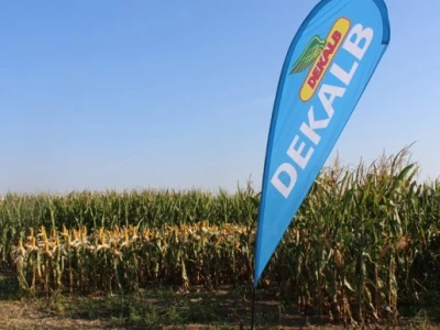 Dekalb na FarmShow 2015