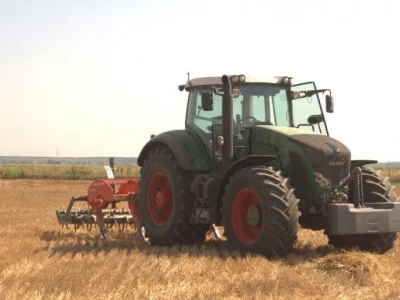 Prezentacija Fendt i Valtra traktora