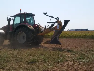 Soil Max Gold Digger za postavljanje drenažnih cijevi
