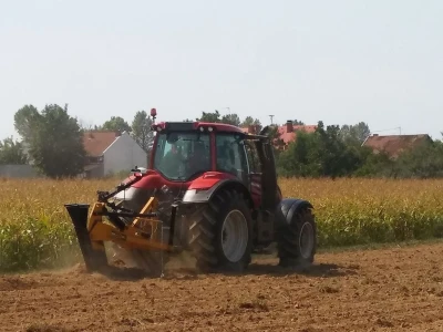 Soil Max Gold Digger za postavljanje drenažnih cijevi