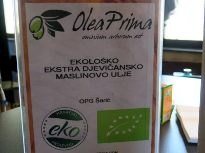 : Iako su ulja vrhunske kvalitete, istarski maslinari nezadovoljni randmanom. Zbog suše i kiše, ulja će na tržištu biti manje uz neznatan porast cijena zbog poskupjele prerade – zaključuju senzorni oc