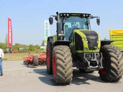 Farm Show, dan drugi - ljudi i strojevi