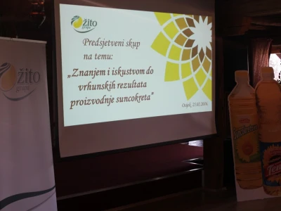 Vlasnik i osnivač Žito grupe Marko Pipunić s proizvođačima suncokreta