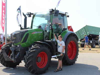 Farm Show, dan drugi - ljudi i strojevi