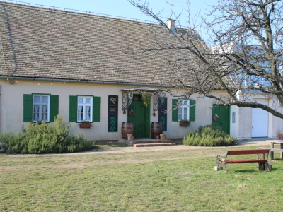 K55 vinarija i destilerija OPG tjedna