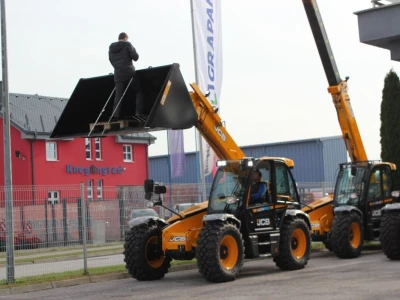 JCB 542-70