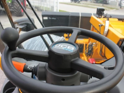 JCB 542-70