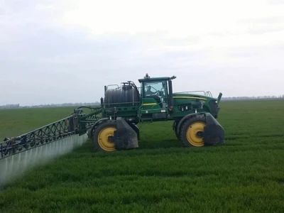 Johnd Deere samohodna prskalica