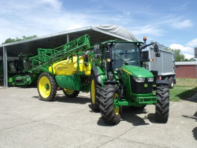 John Deere kombajni
