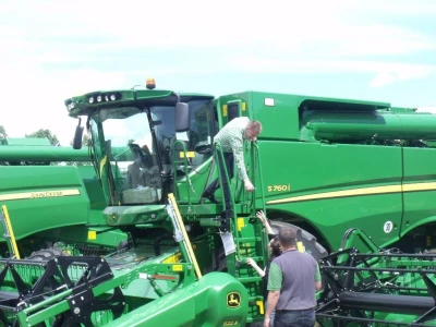 John Deere kombajni