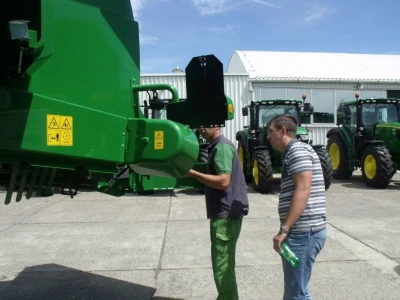 John Deere kombajni