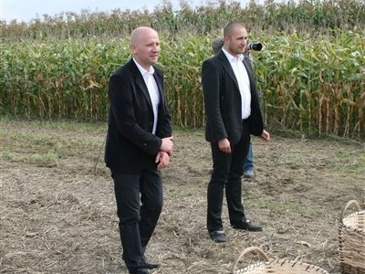 Tko je najbolji u bacanju kukuruza?