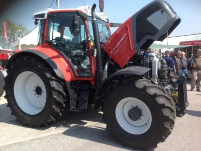 Lindner traktor