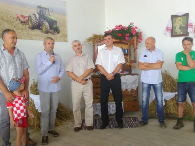 Josip Brkanac i unuk David (prvi s lijeva)