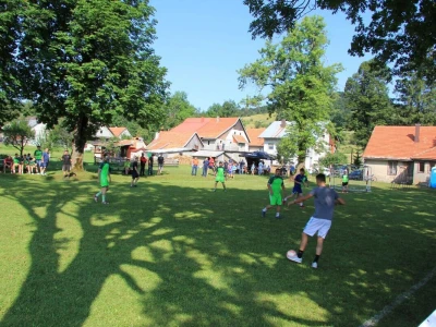 Malonogometni humanitarni turnir "Na njivi"